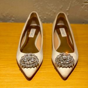 Badgley mischka Satin White Flats